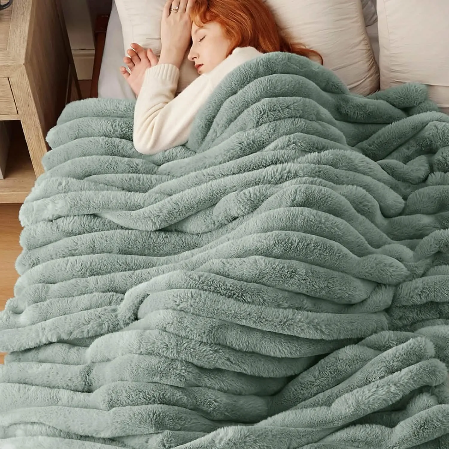 Bedsure Faux Fur Striped Throw Blanket