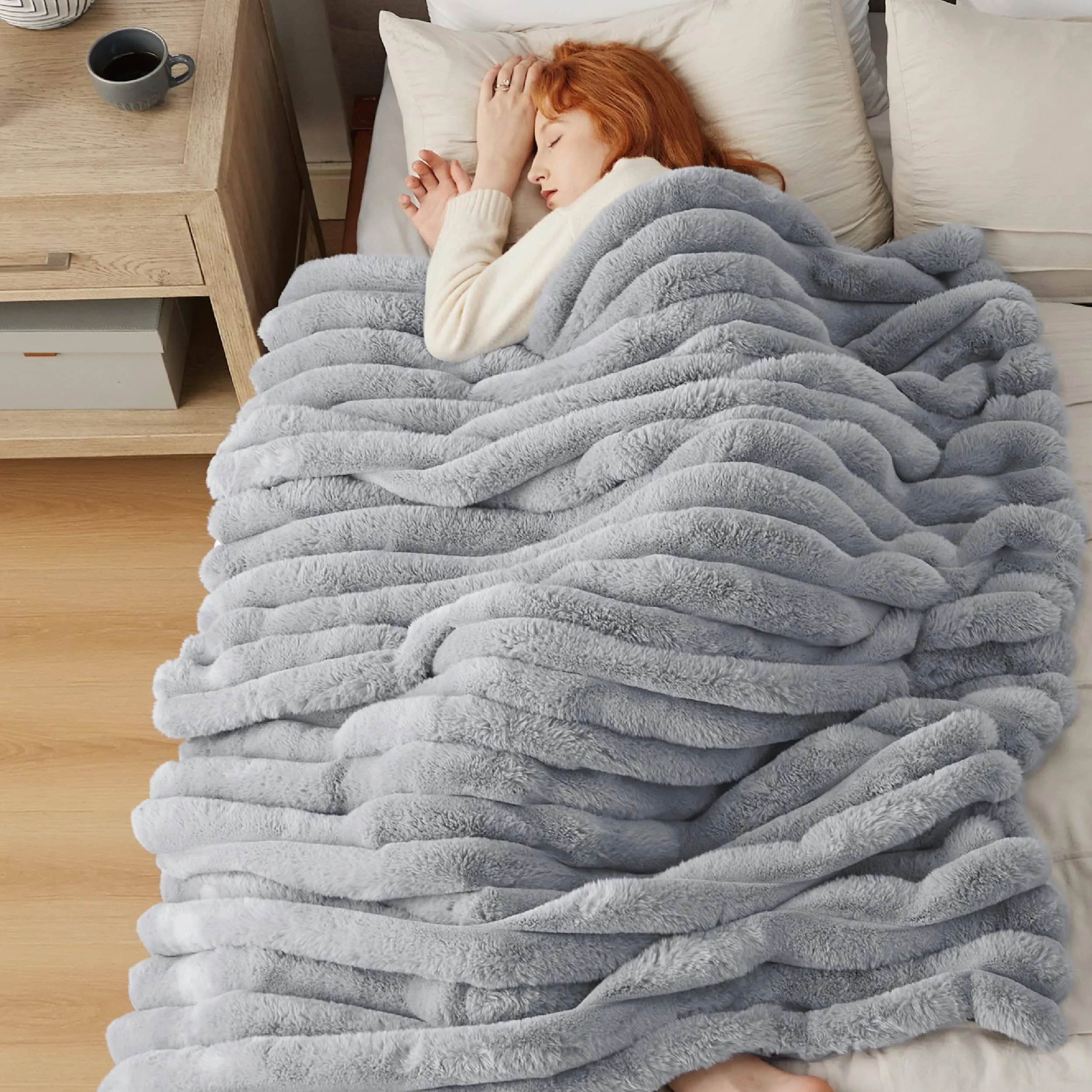 Bedsure Faux Fur Striped Throw Blanket