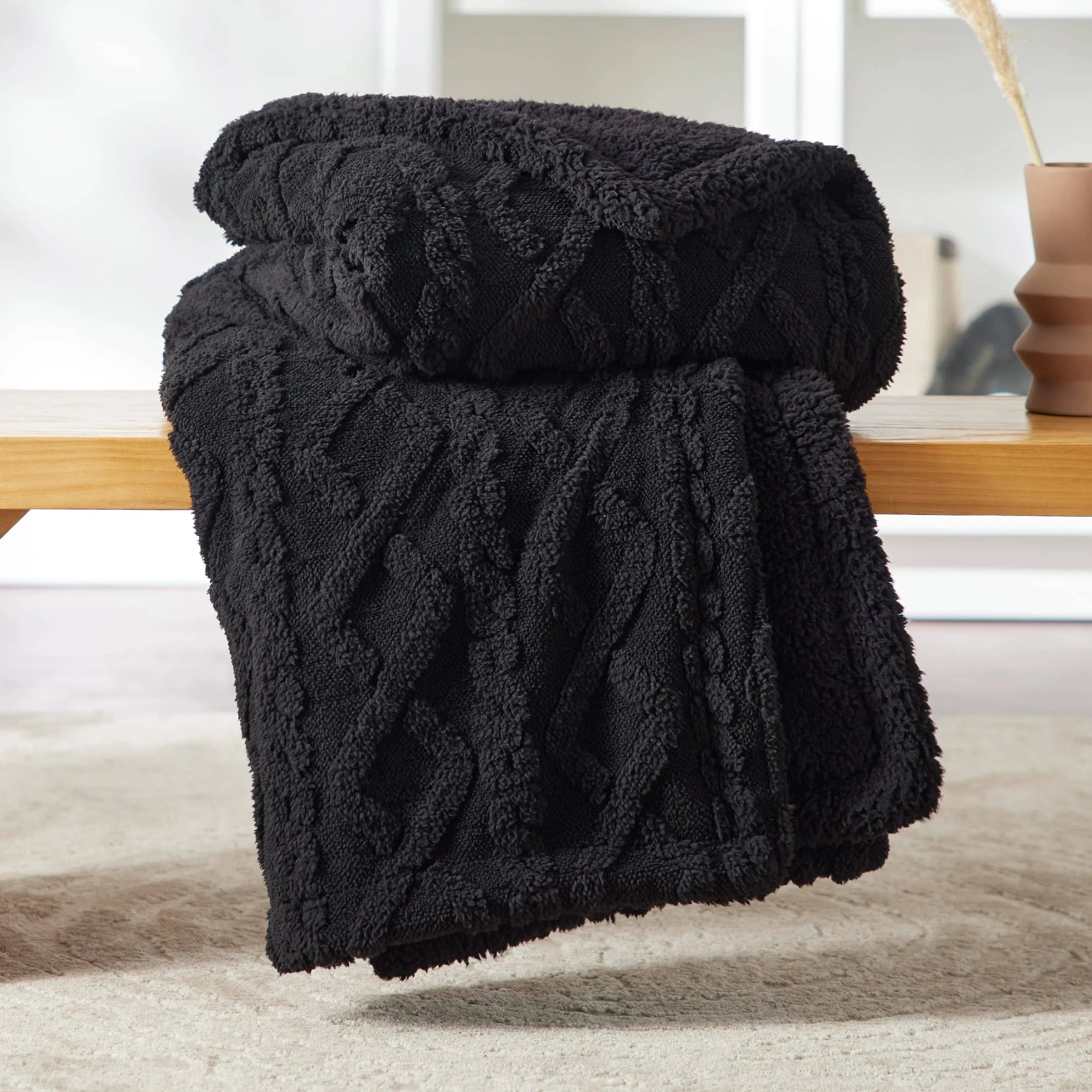 Bedsure Fuzzy Soft Sherpa Throw Blanket