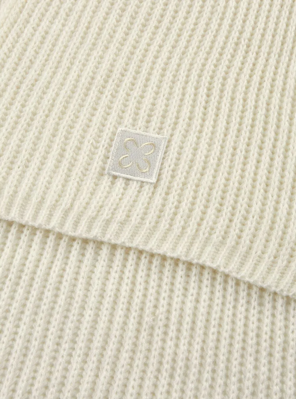 Codello Ribbed Knit Soft Wool Blend Scarf White