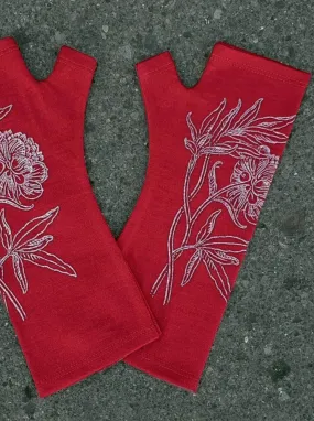 Crown & Feathers Merino Fingerless Gloves - Red Peony