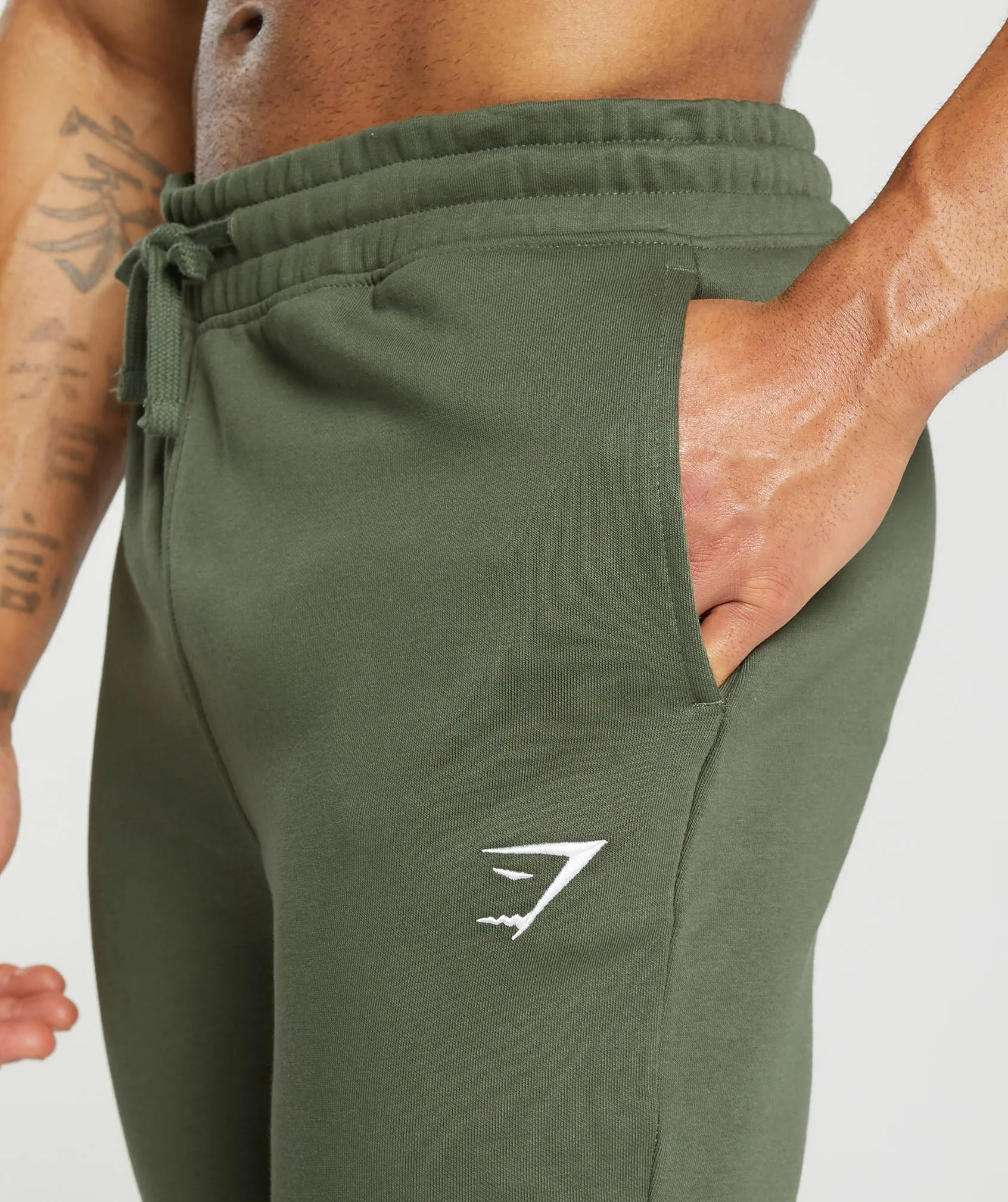 Gymshark Crest Joggers - Core Olive