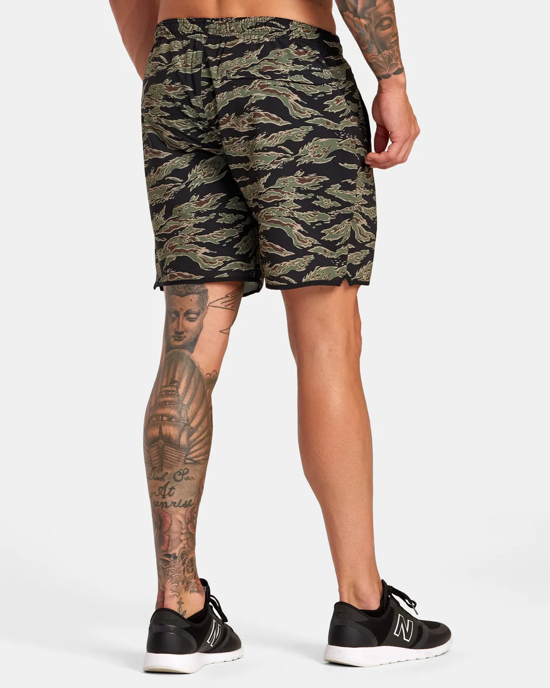 RVCA Yogger Stretch Elastic Short 17" - Tiger Camo