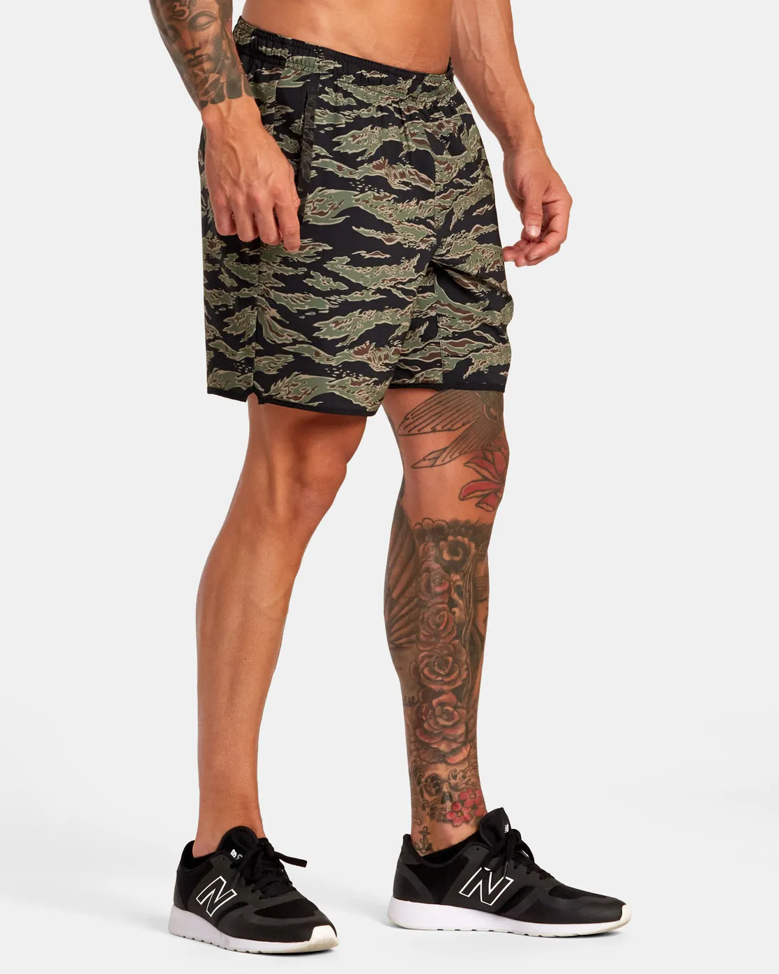 RVCA Yogger Stretch Elastic Short 17" - Tiger Camo